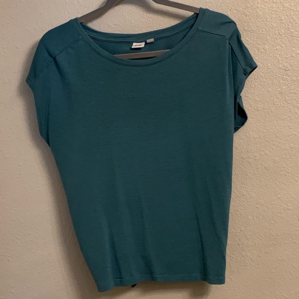 GAP T-Shirt
